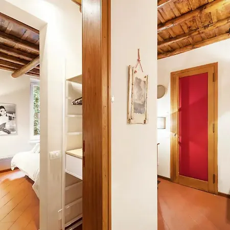 Гостевой дом Domo Guesthouse *